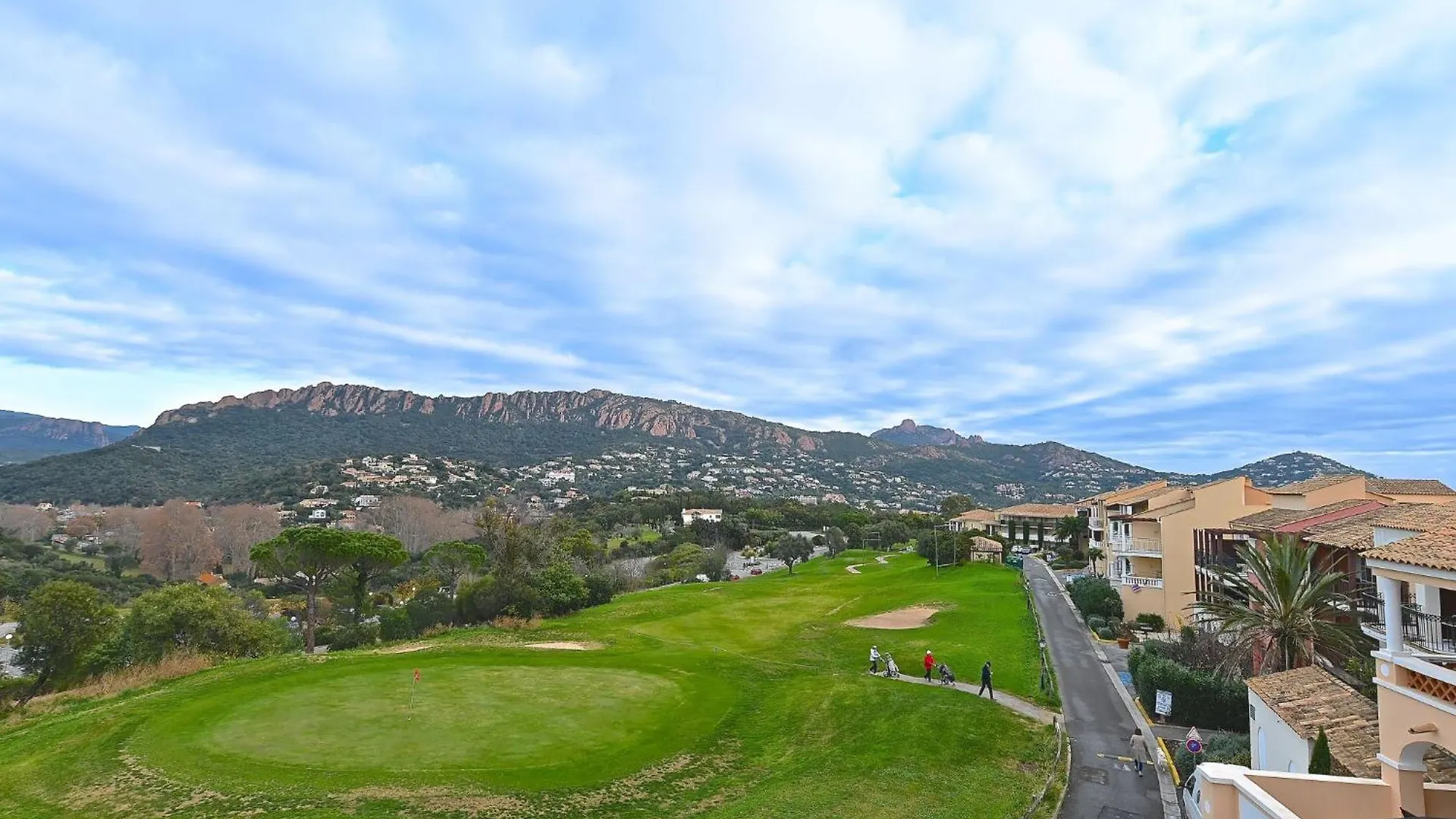 Apartment Village Cap Esterel - Le Village-82 By Interhome Saint-Raphaël