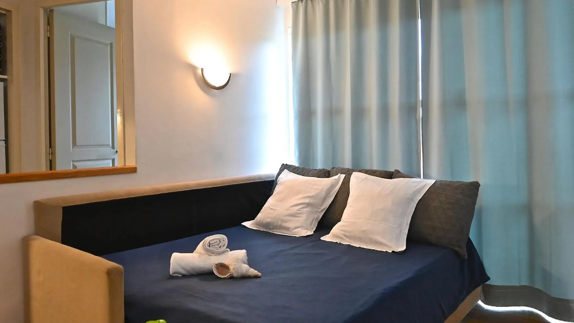 Apartment Village Cap Esterel - Le Village-82 By Interhome Saint-Raphaël 0*,  Francia