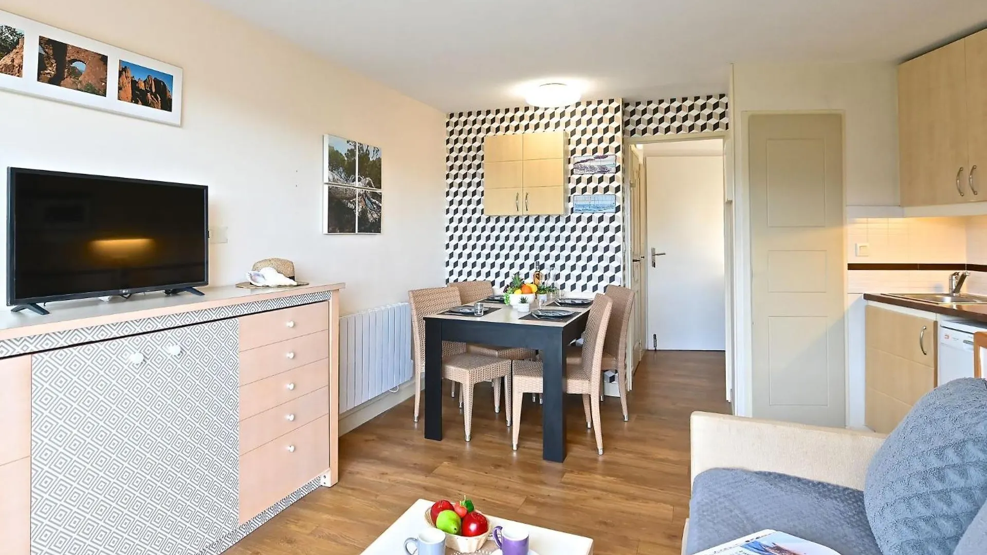 Apartment Village Cap Esterel - Le Village-82 By Interhome Saint-Raphaël Francie