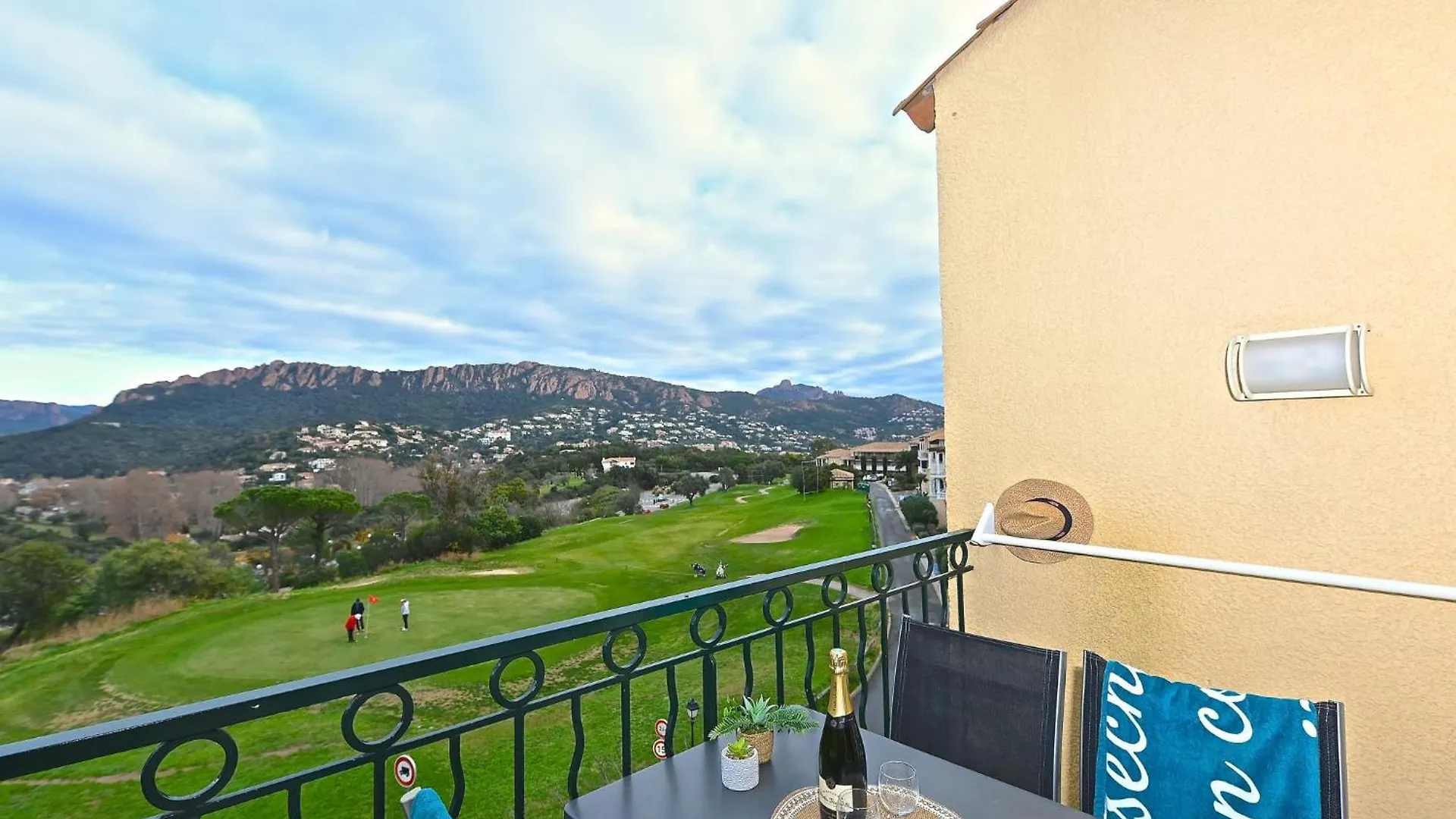 Apartment Village Cap Esterel - Le Village-82 By Interhome Saint-Raphaël 0*,