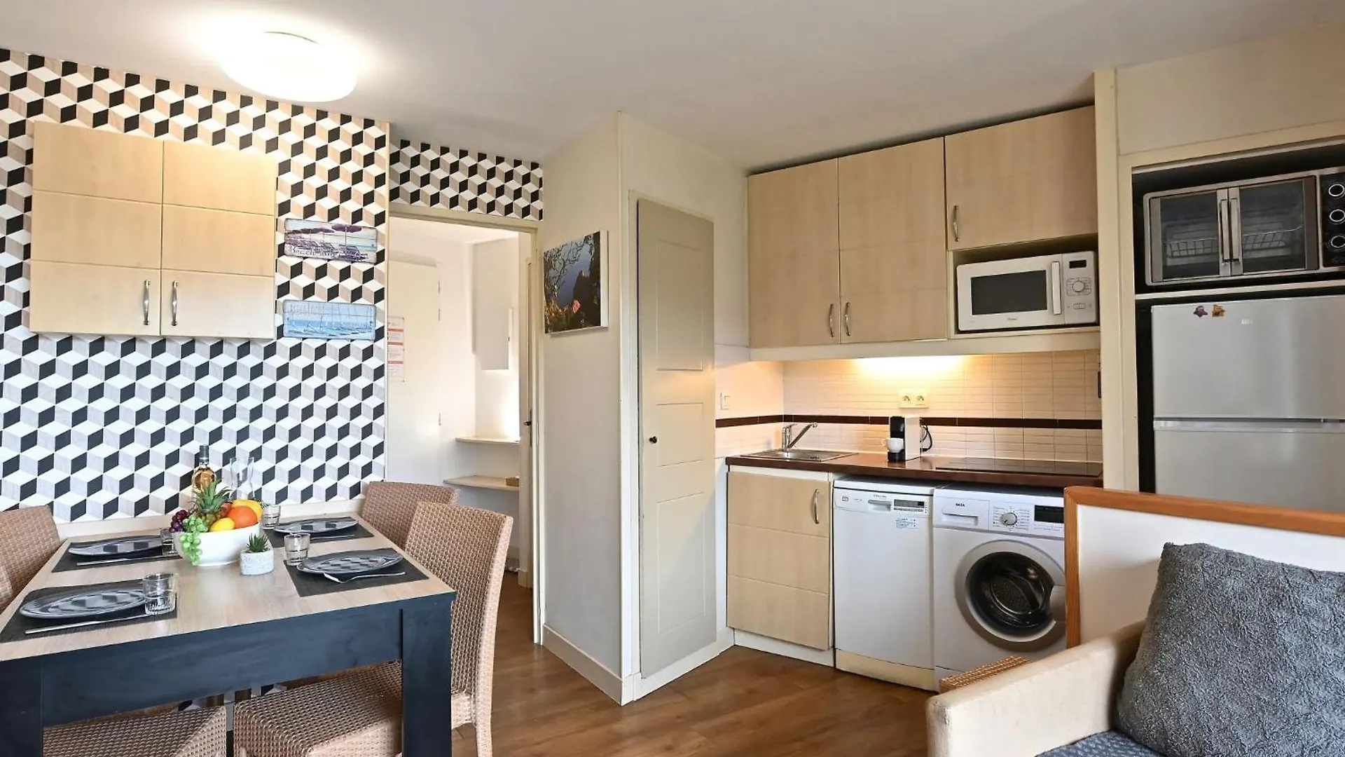 Apartment Village Cap Esterel - Le Village-82 By Interhome Saint-Raphaël