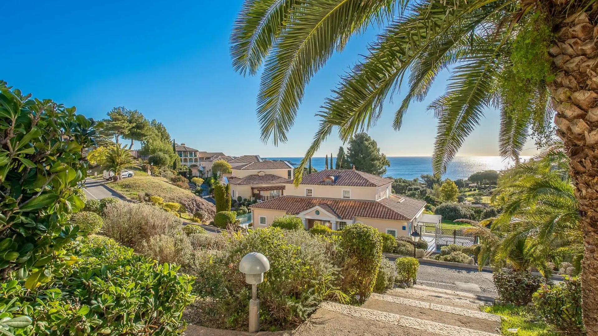 Apartment Village Cap Esterel - Le Village-82 By Interhome Saint-Raphaël