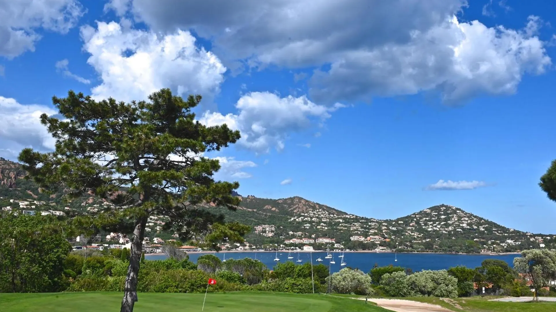 Apartment Village Cap Esterel - Le Village-82 By Interhome Saint-Raphaël