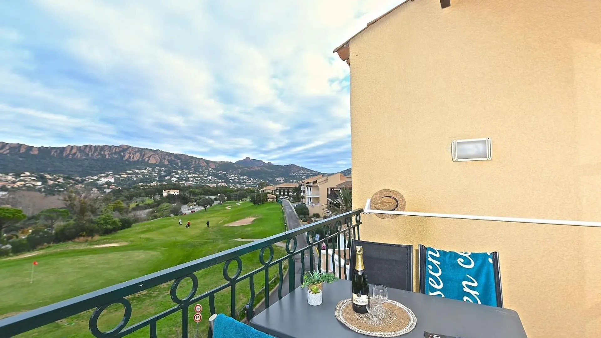 Apartment Village Cap Esterel - Le Village-82 By Interhome Saint-Raphaël 0*,