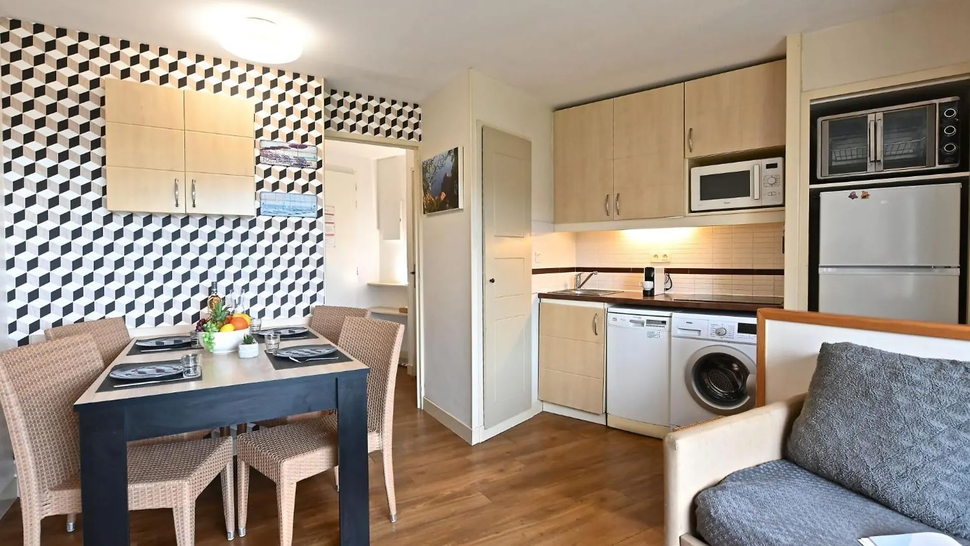 Apartment Village Cap Esterel - Le Village-82 By Interhome Saint-Raphaël