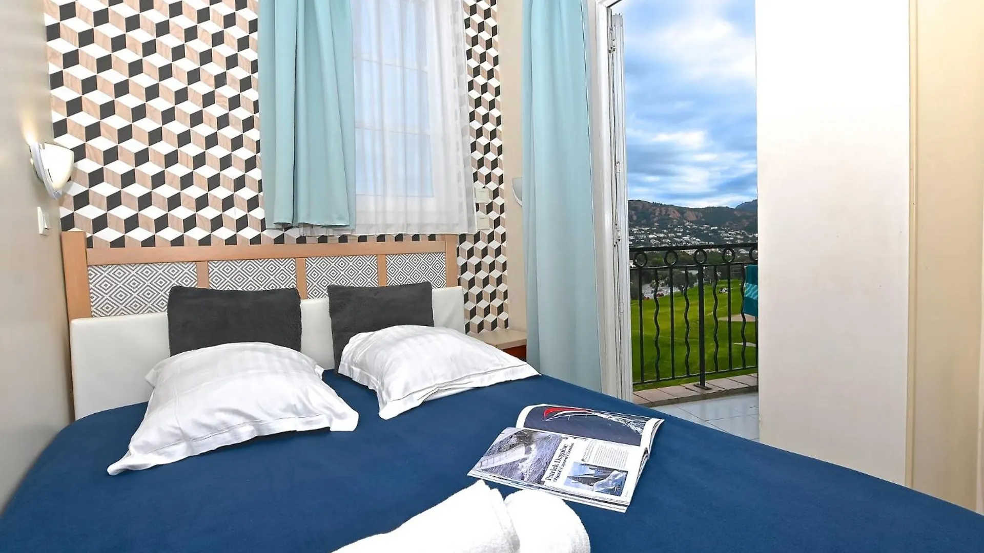 Apartment Village Cap Esterel - Le Village-82 By Interhome Saint-Raphaël