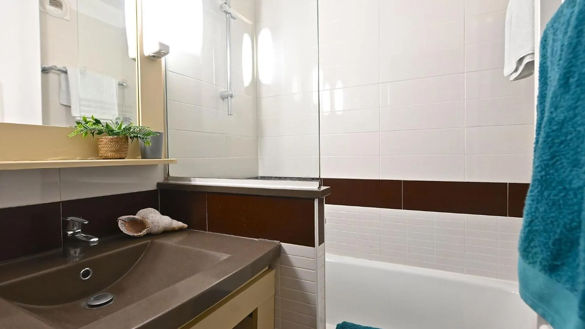 Apartment Village Cap Esterel - Le Village-82 By Interhome Saint-Raphaël